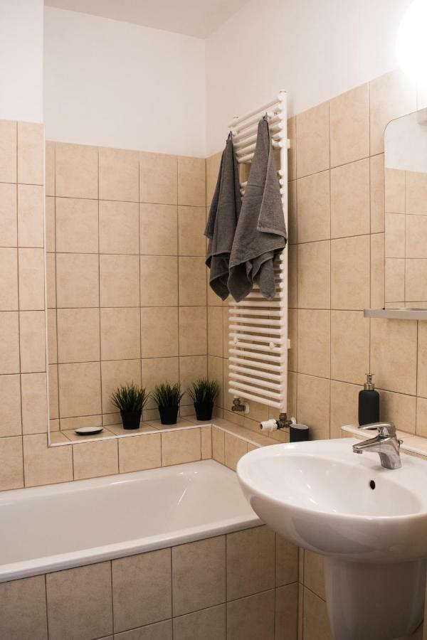 Viola Apartment Budapest Exteriör bild